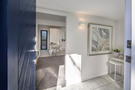 Photo of property in 2/27 Northboro Road, Hauraki, Auckland, 0622