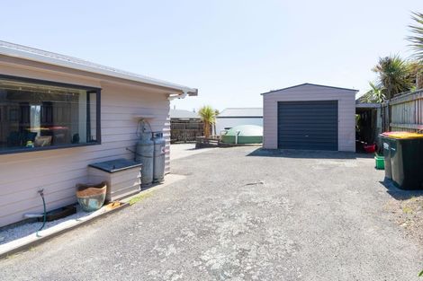 Photo of property in 4 Arataki Grove, Waitarere Beach, Levin, 5510