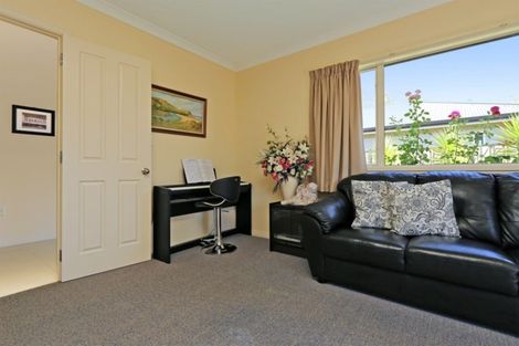 Photo of property in 8 Chenin Place, Greenmeadows, Napier, 4112