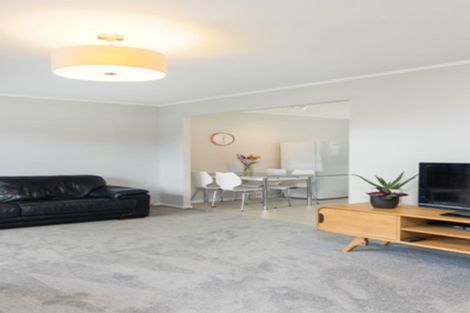 Photo of property in 1/558 Swanson Road, Ranui, Auckland, 0612