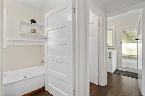 Photo of property in 50 Lee Street, Te Puke, 3119