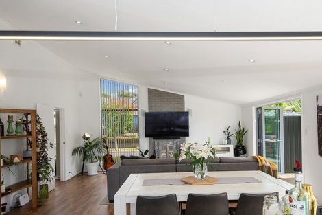 Photo of property in 11 Icarus Place, Sunnybrook, Rotorua, 3015