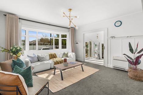 Photo of property in 16 Taylors Avenue, Bryndwr, Christchurch, 8052