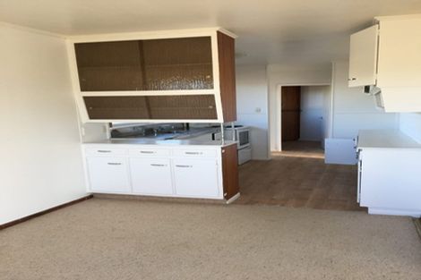 Photo of property in 16 Linley Place, Hillcrest, Auckland, 0627