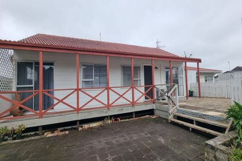 Photo of property in 11 Tyndrum Place, Highland Park, Auckland, 2010