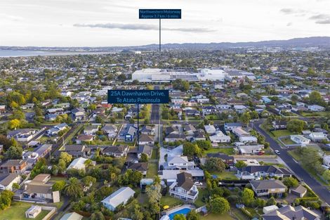 Photo of property in 25a Dawnhaven Drive, Te Atatu Peninsula, Auckland, 0610
