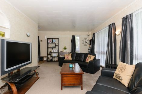 Photo of property in 51 Kimberley Grove, Westbrook, Palmerston North, 4412