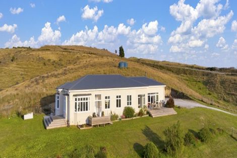 Photo of property in 67 Macraes Road, Waynes, Palmerston, 9483