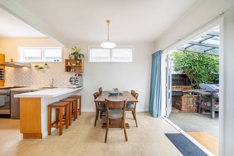 Photo of property in 53 Kensington Avenue, Petone, Lower Hutt, 5012