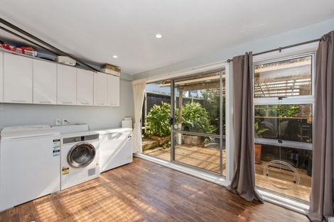 Photo of property in 92 Whatawhata Road, Dinsdale, Hamilton, 3204