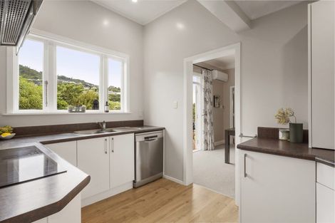 Photo of property in 28 Rothsay Road, Ngaio, Wellington, 6035