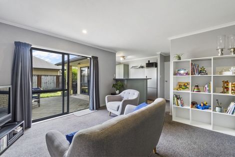 Photo of property in 9 Farringdon Avenue, Rototuna North, Hamilton, 3210