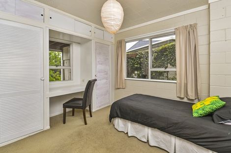 Photo of property in 15 Glencourt Place, Glenfield, Auckland, 0629
