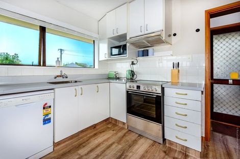 Photo of property in 85 Pacific Road, North New Brighton, Christchurch, 8083