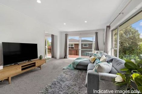 Photo of property in 1/31 Borrowdace Avenue, Botany Downs, Auckland, 2010