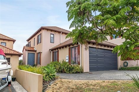 Photo of property in 25 Alverna Heights View, Gulf Harbour, Whangaparaoa, 0930