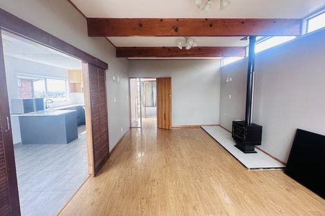 Photo of property in 151 Bleakhouse Road, Mellons Bay, Auckland, 2014