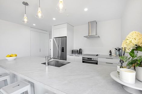 Photo of property in 27 Smith Street, Lepperton, New Plymouth, 4373