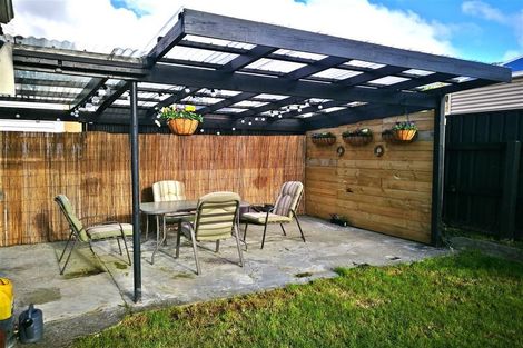 Photo of property in 175 Wainuiomata Road, Wainuiomata, Lower Hutt, 5014