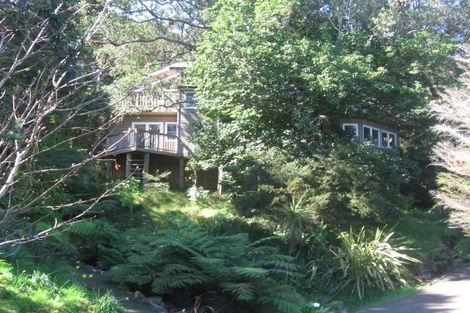 Photo of property in 5a Pohutukawa Grove, Whitianga, 3510