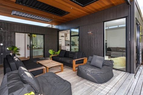 Photo of property in 111 Seabreeze Lane, Whangamata, 3620