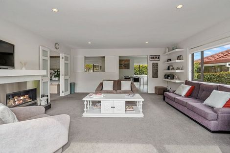 Photo of property in 2/3 Hart Road, Hauraki, Auckland, 0622