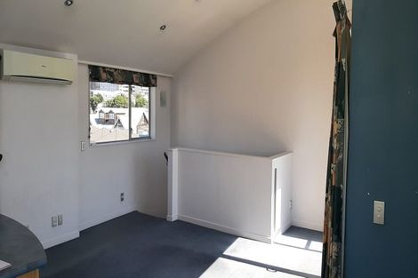 Photo of property in Endeavour Apartments, 15/125 Thorndon Quay, Pipitea, Wellington, 6011