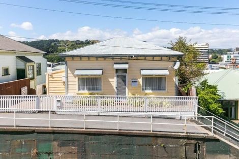 Photo of property in 139 Wallace Street, Mount Cook, Wellington, 6021