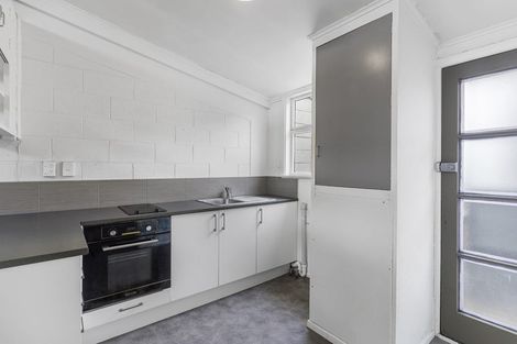 Photo of property in 12/27 Mokoia Road, Birkenhead, Auckland, 0626