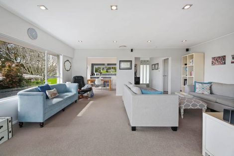 Photo of property in 34 Sunnyhill Crescent, Sunnyhills, Auckland, 2010