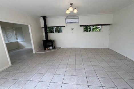 Photo of property in 53 Granger Road, Cockle Bay, Auckland, 2014