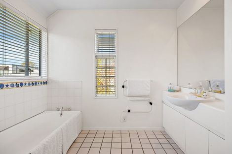 Photo of property in 10a Harrods Court, Ilam, Christchurch, 8053