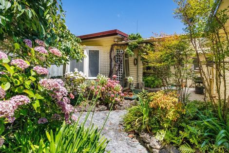 Photo of property in 30 Summerhill Drive, Fitzherbert, Palmerston North, 4410
