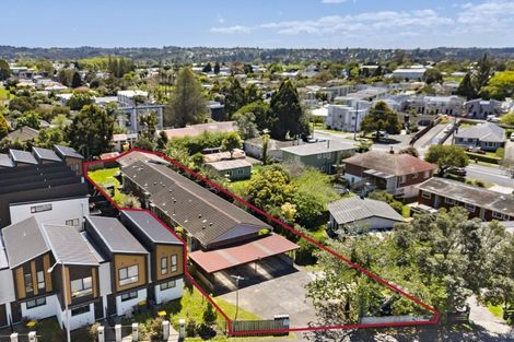 Photo of property in 3 Sturges Road, Henderson, Auckland, 0610