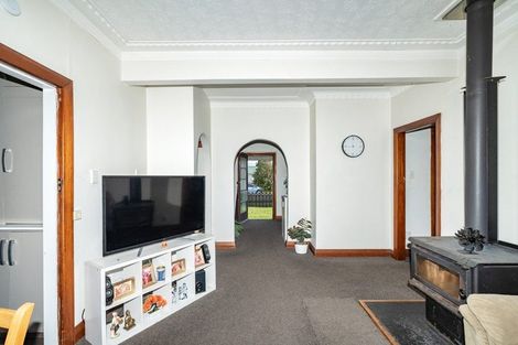 Photo of property in 9 Ossian Street, Milton, 9220