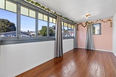 Photo of property in 2 Fyfe Road, Waihi Beach, 3611