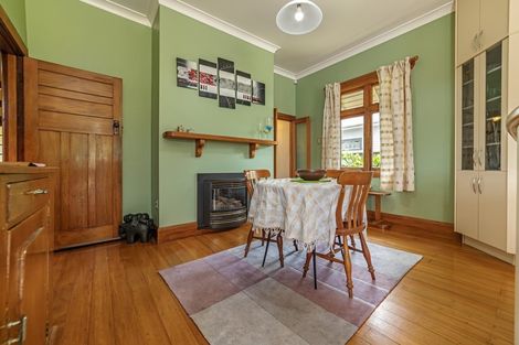 Photo of property in 37 Shamrock Street, Takaro, Palmerston North, 4412