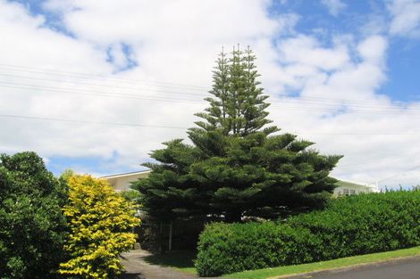 Photo of property in 10 Otto Road, Waihi Beach, 3611