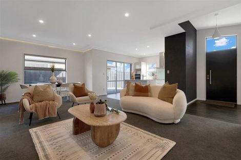 Photo of property in 10 Aroha Street, Pegasus, 7612