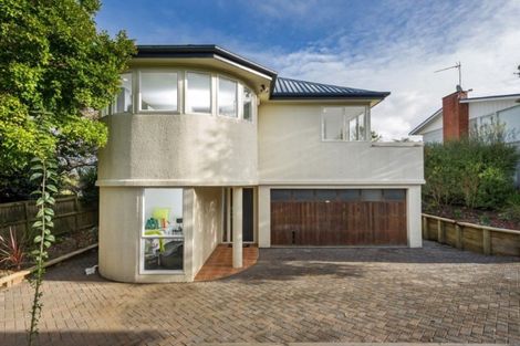 Photo of property in 2/42 Holland Road, Hillcrest, Auckland, 0627