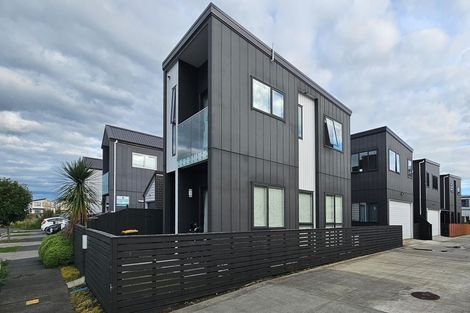 Photo of property in 23 Fredrick Hanson Road, Papakura, 2110