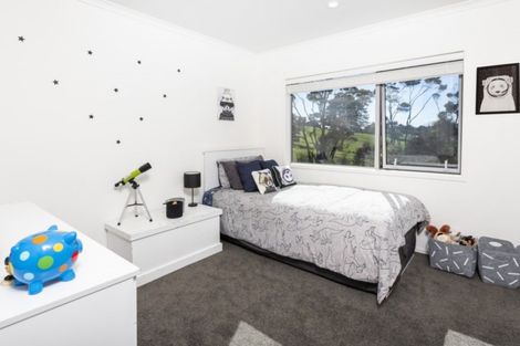 Photo of property in 23 Brownhill Road, Whitford, Manurewa, 2576