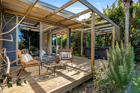 Photo of property in 2a Wouldbank Way, Welcome Bay, Tauranga, 3112