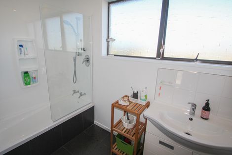 Photo of property in 16 Otter Street, Oamaru North, Oamaru, 9400