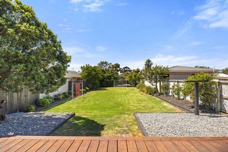 Photo of property in 43 Estuary Road, New Brighton, Christchurch, 8061