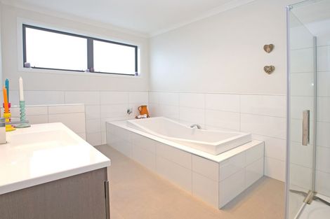 Photo of property in 58 Rodeo Drive, Kelvin Grove, Palmerston North, 4414