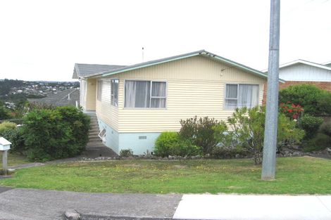 Photo of property in 2/330 Glenfield Road, Glenfield, Auckland, 0629