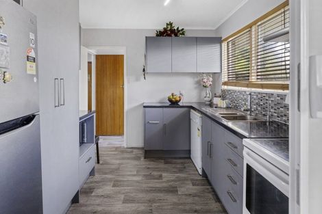 Photo of property in 3 Barron Crescent, Fenton Park, Rotorua, 3010
