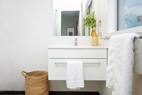 Photo of property in 4 Aoraki Road, Poraiti, Napier, 4112