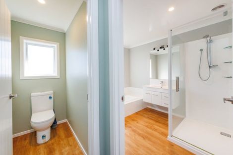 Photo of property in 21 Loveston Lane, Kelvin Grove, Palmerston North, 4470